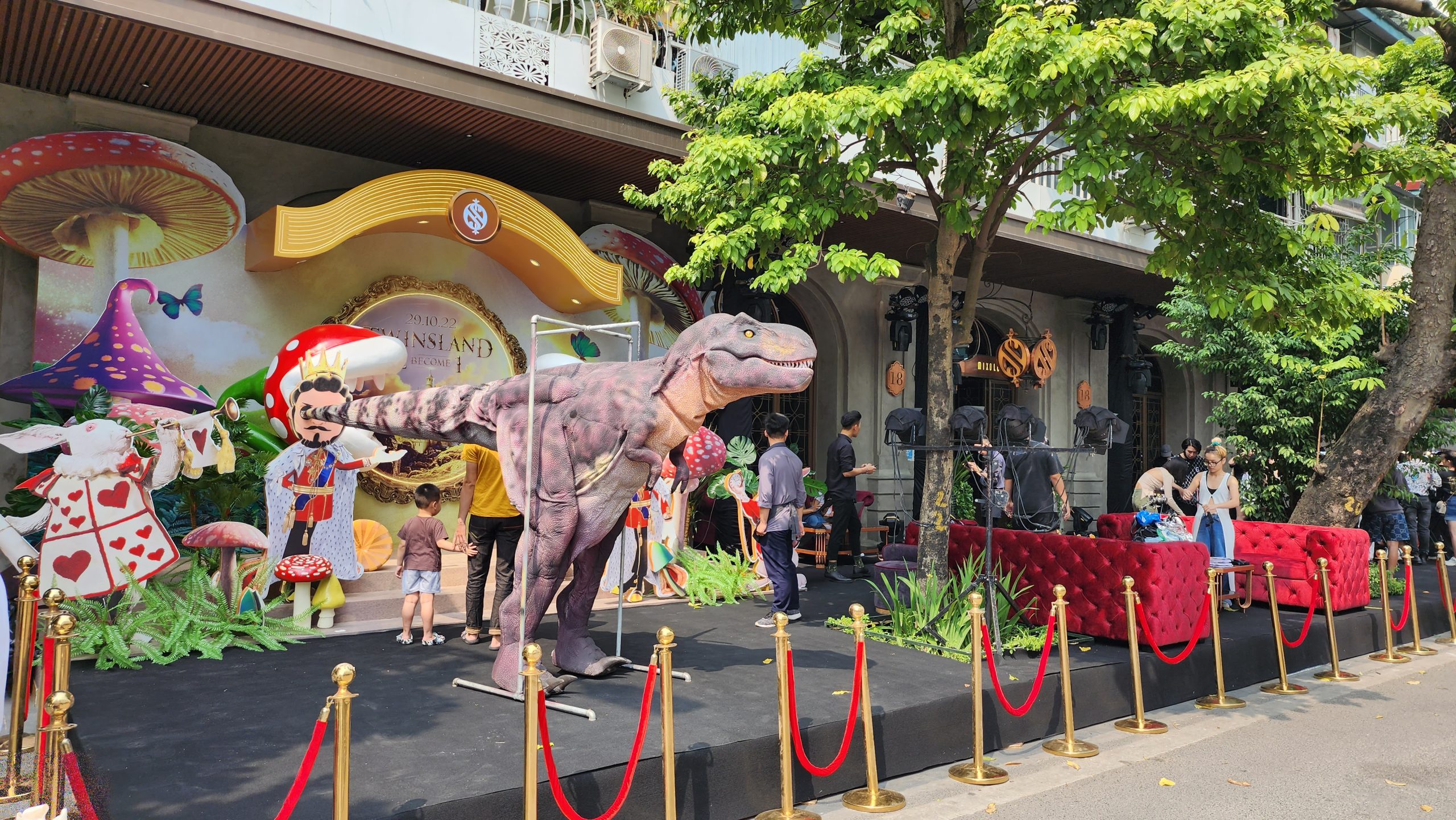 Trang phục Biểu diễn - Khủng long Bạo chúa - Ảnh 5